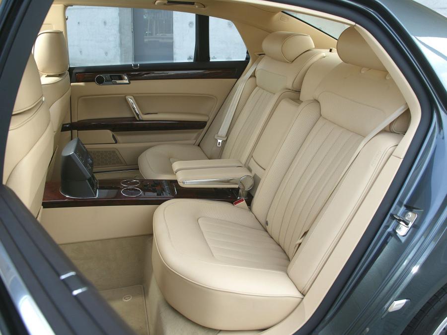  Volkswagen Phaeton W12 2002 года  (US) (фото 6 из 10)